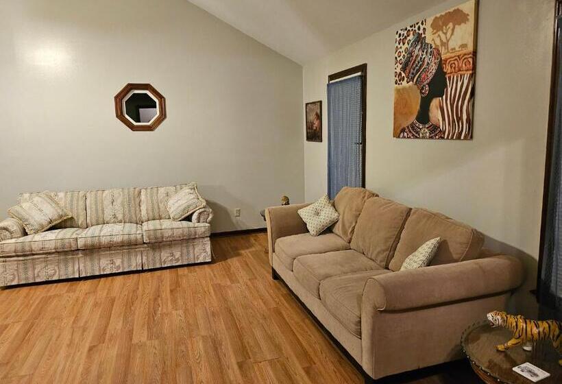 بنسيون Lace Place