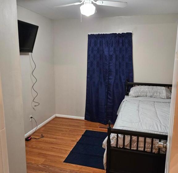 بنسيون Lace Place