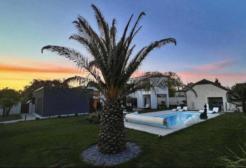 Пансион Magnifique Grange Rénovée Au Coeur De La Champagne