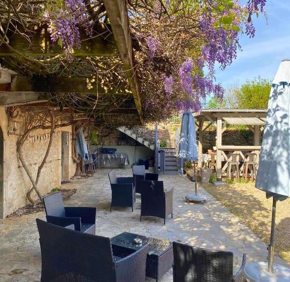 פנסיון Mas De Jouas