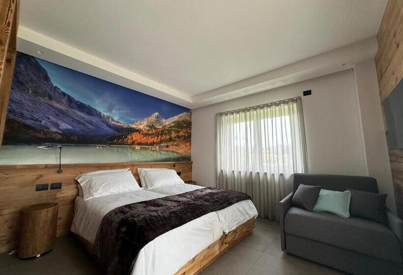 بنسيون Origini Holidays