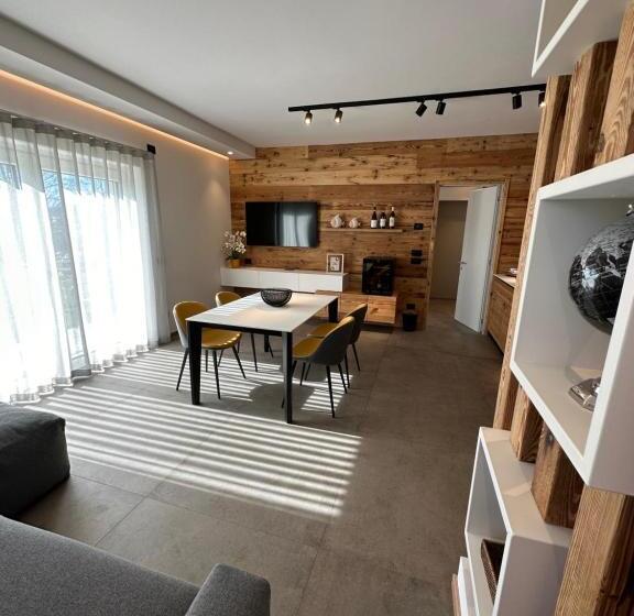 بنسيون Origini Holidays