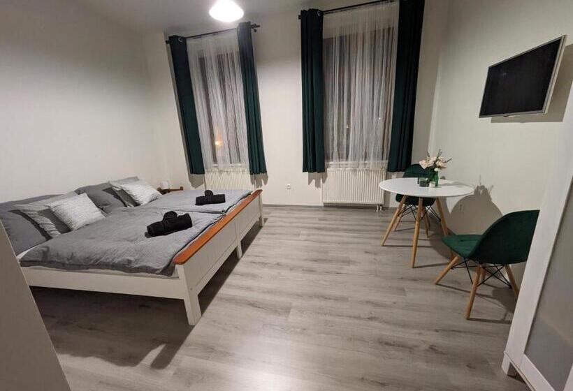 Пансион Penzion Grand Nymburk