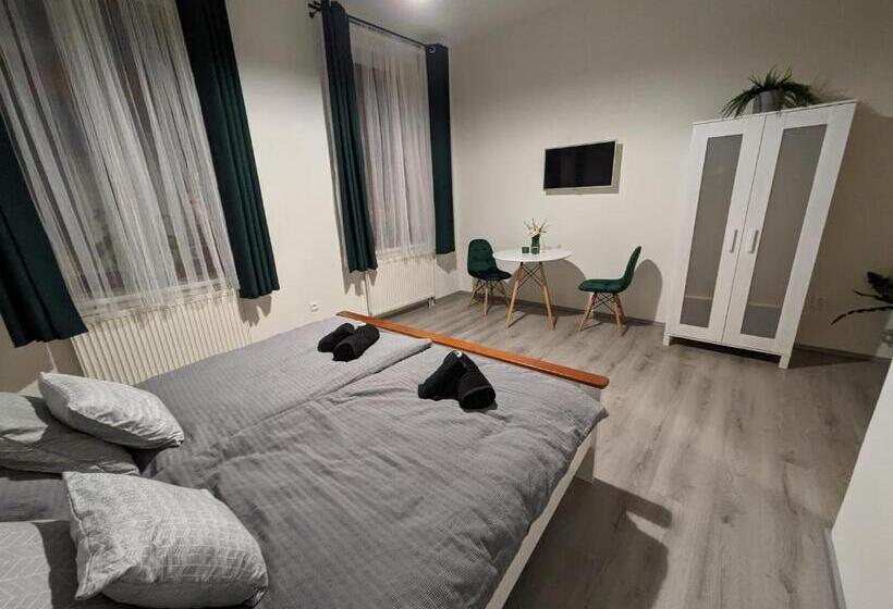 Пансион Penzion Grand Nymburk