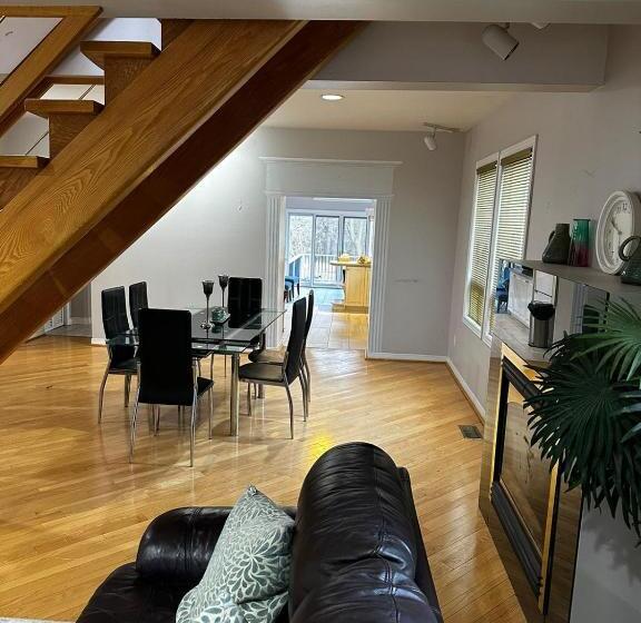 بنسيون Presidential Suite At Woodstock Villa For 3 5 Members P4c