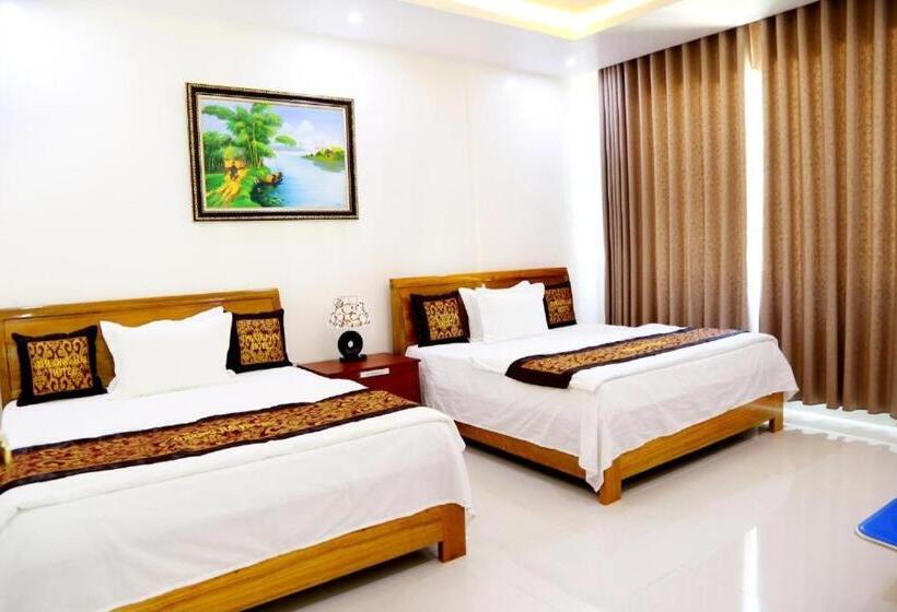 Phong Nha Jasmine Hostel & Roof Top Bar