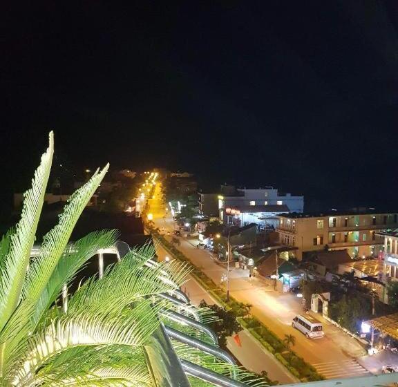 Phong Nha Jasmine Hostel & Roof Top Bar