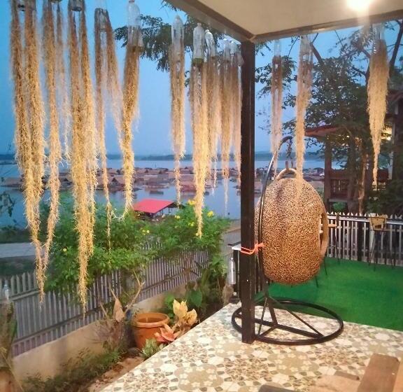 منتجع โฮมสเตย์บ้านสวนริมน้ำวังใหญ่