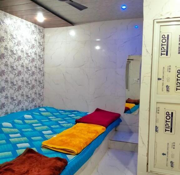 Tamrakar Hotel And Restaurant