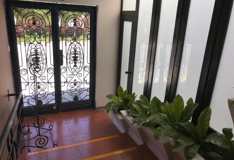 فندق صغير Habitaciones La Casona