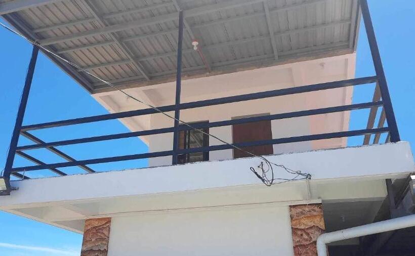 Bed and Breakfast A.c.e Transient And Floating Cottages