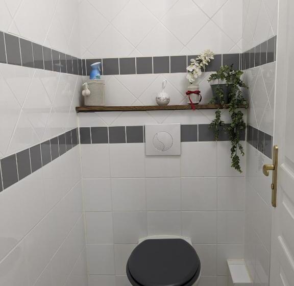 مبيت وإفطار Alix Au Pays Des Pierres Dorées