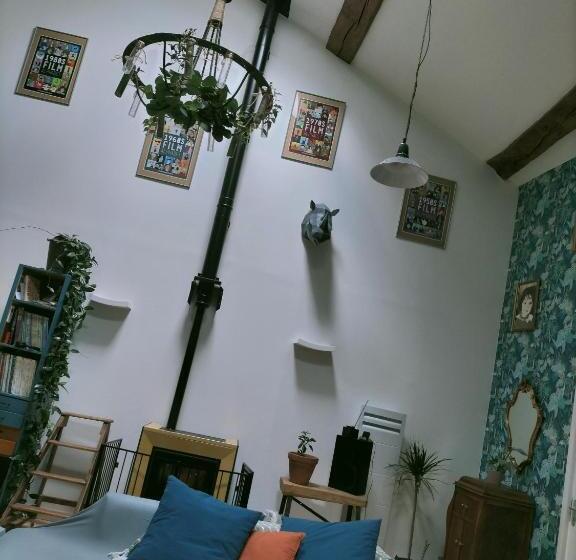 مبيت وإفطار Au 7 Ter