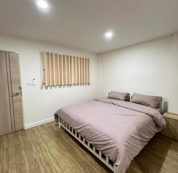 Bed and Breakfast บ้านสว่างศิลป์@อยุธยา Baan Sawhangsilp@ayutthaya