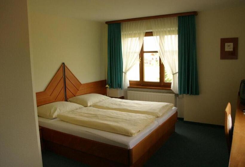 민박 & Fitness Castello