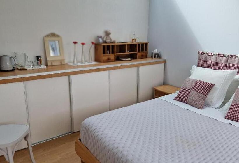 ベッドアンドブレックファースト La Canadienne