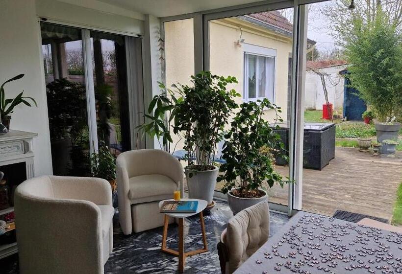 ベッドアンドブレックファースト La Canadienne