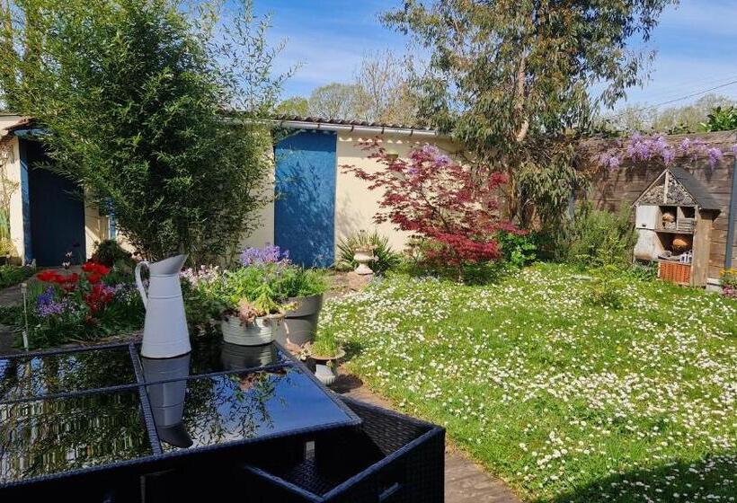 ベッドアンドブレックファースト La Canadienne