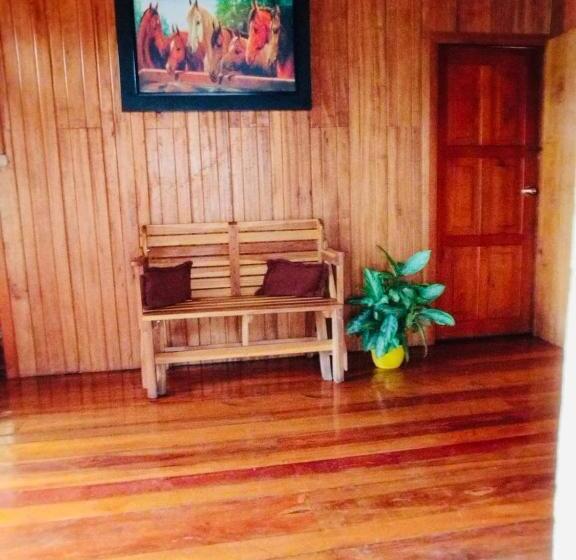 تختخواب و صبحانه La Casa Del Oso De Anteojos