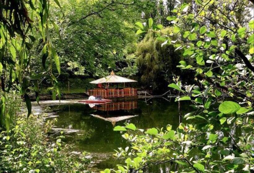 Bed and Breakfast Les Containers