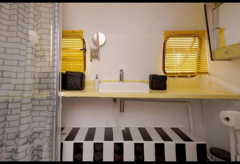 Bed and Breakfast Les Containers