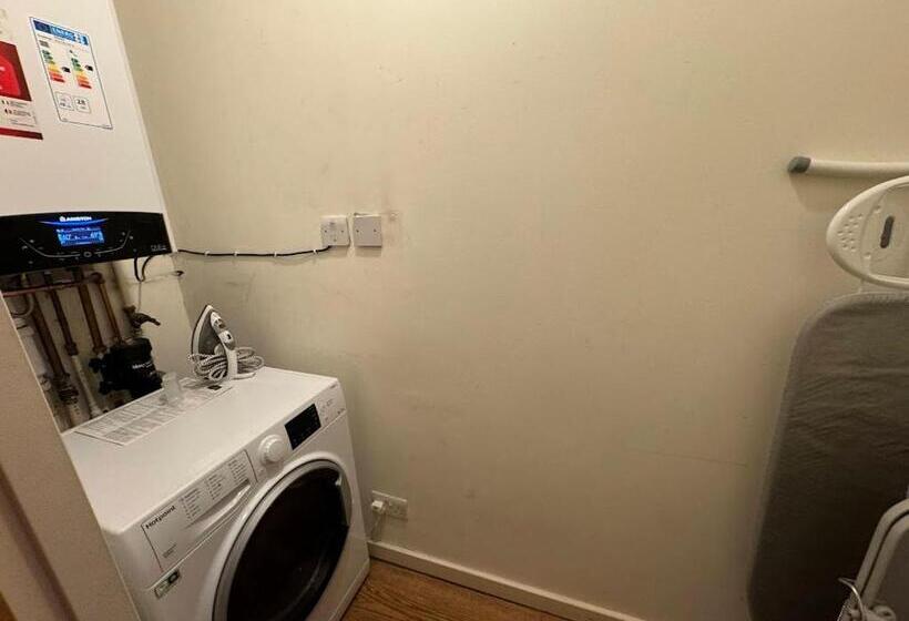 تختخواب و صبحانه Nolansbed