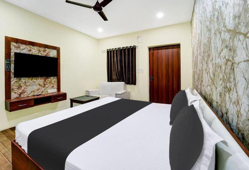 Collection O Vnr Hotel And Resort