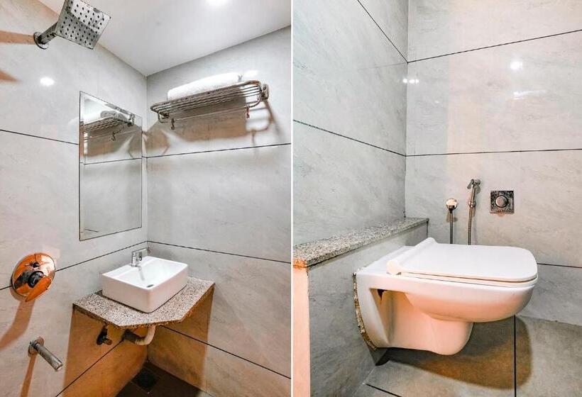 Fabhotel Kingsway
