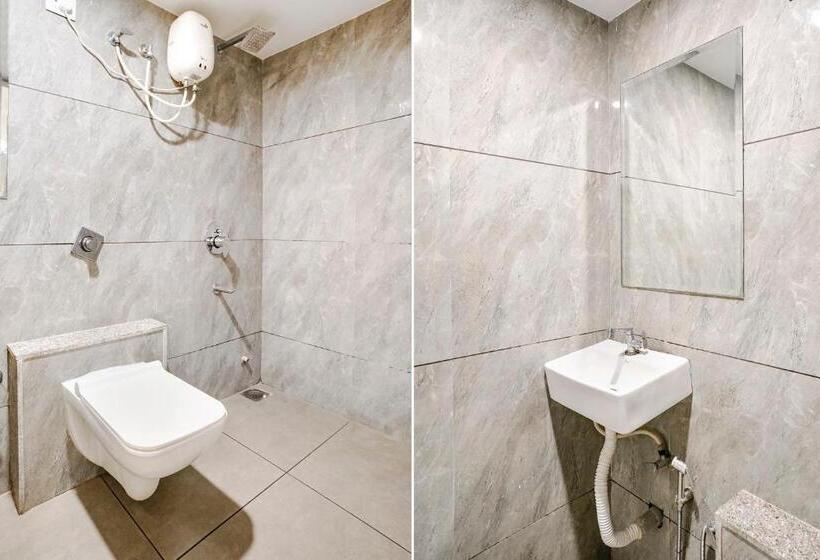 Fabhotel Kingsway