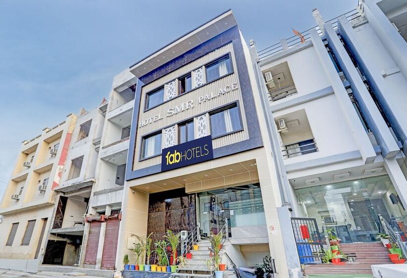 Fabhotel Smr