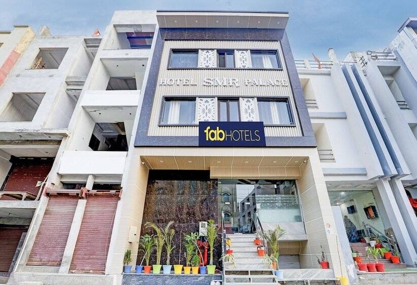 Fabhotel Smr