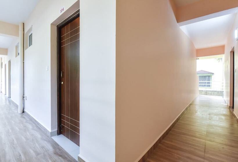 Fabhotel Sterling Garden