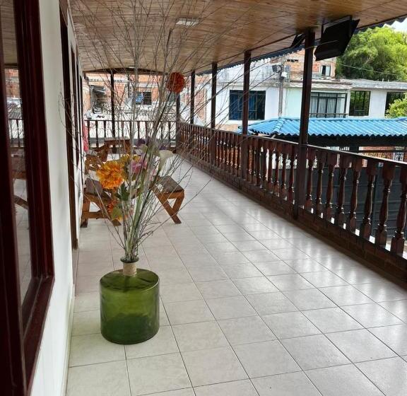 Finca Hotel Piscinando En Pereira