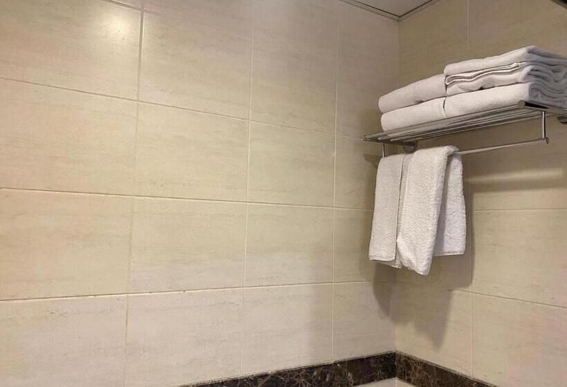 בית מלון כפרי قصر الشهداء