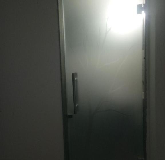 فندق Aditya Paradise