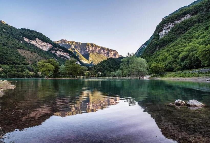 فندق Agritur Calvola