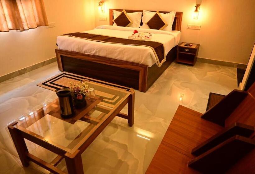 בית מלון כפרי Aijasvan Resort