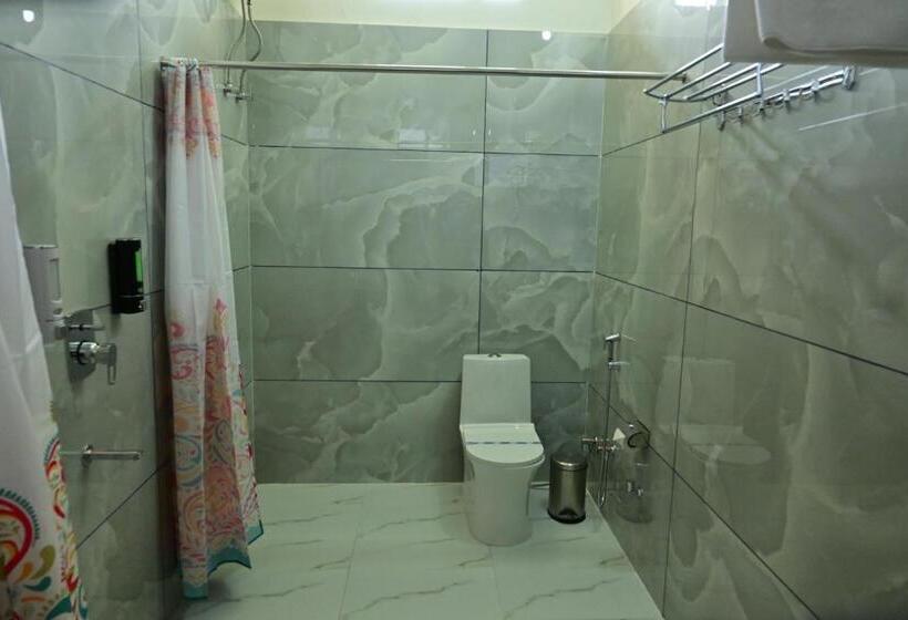 בית מלון כפרי Aijasvan Resort