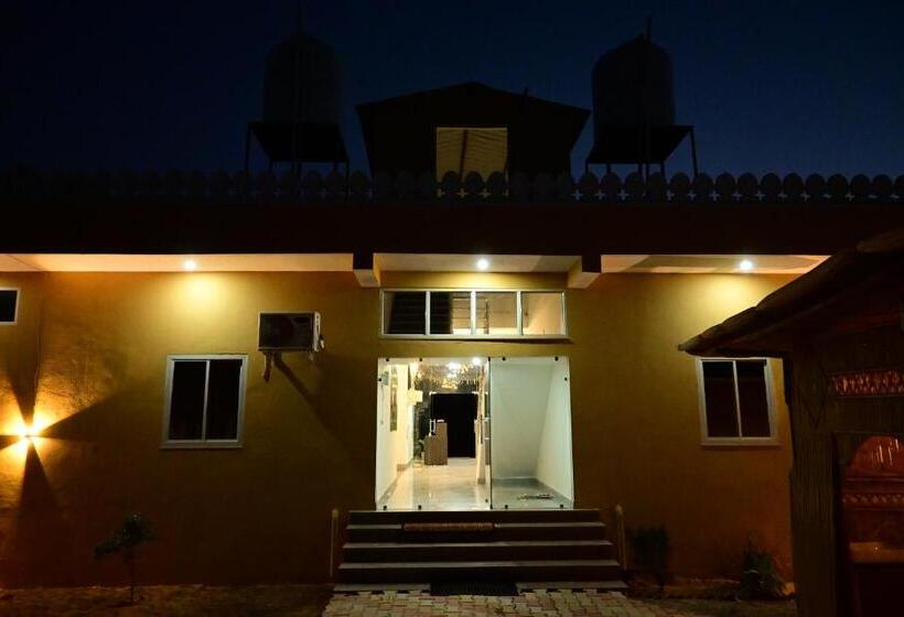 בית מלון כפרי Aijasvan Resort