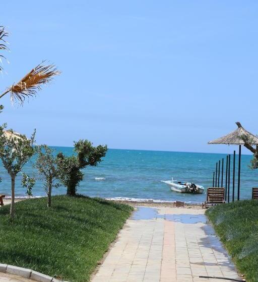 Отель Aria Beach Resort By Hana Turismo