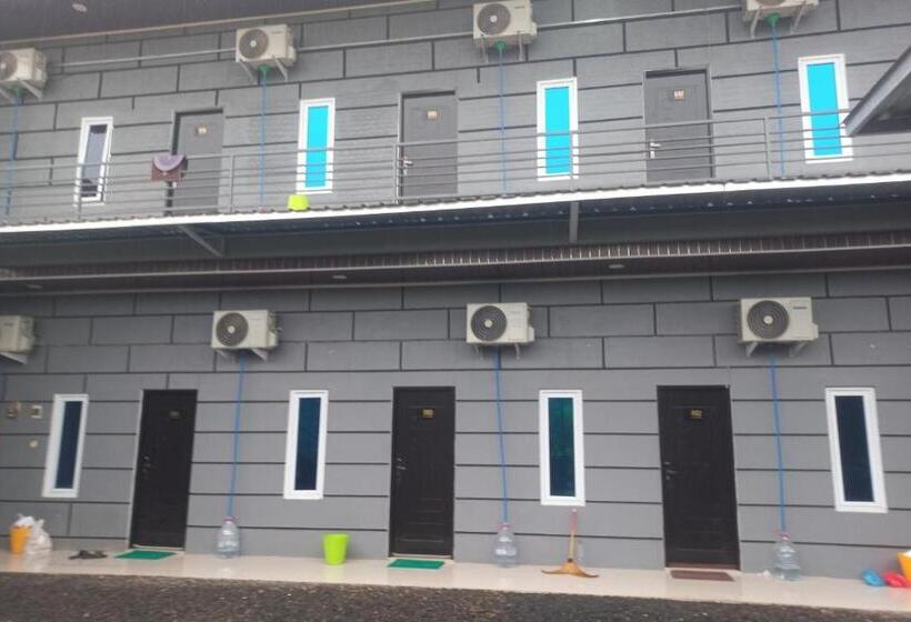 Отель Capital O 93816 Cerry Village