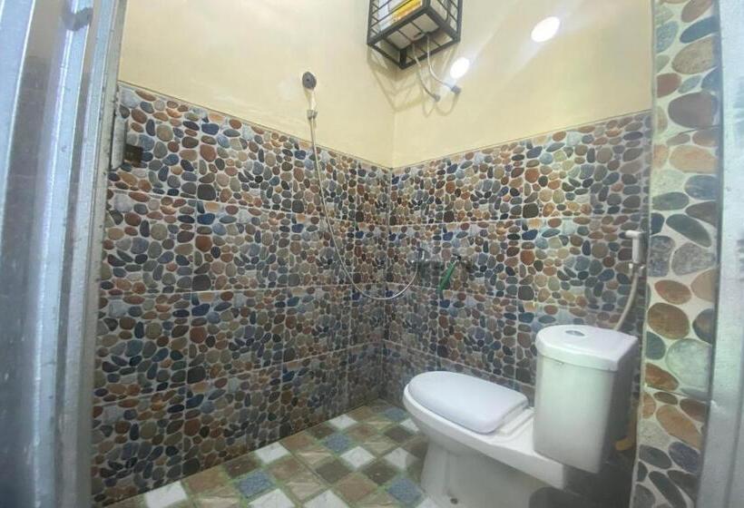 호텔 Capital O 93829 Alika Homestay Syariah