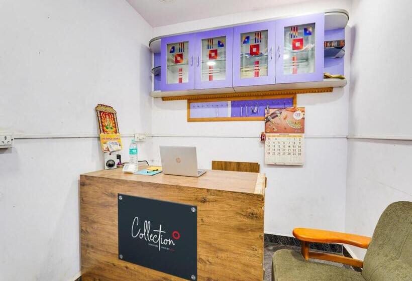 ホテル Collection O Avrs