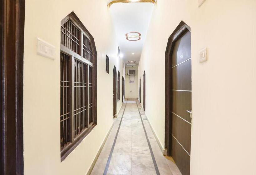 ホテル Fabexpress Maa Vaishno Palace