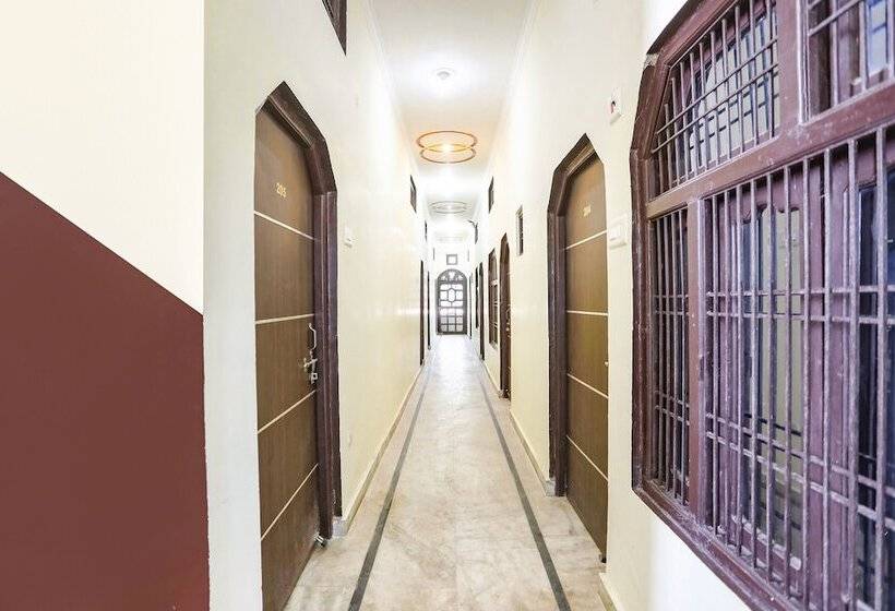 ホテル Fabexpress Maa Vaishno Palace