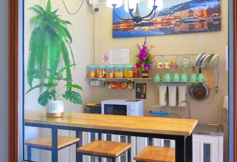 Отель Fall Asleep