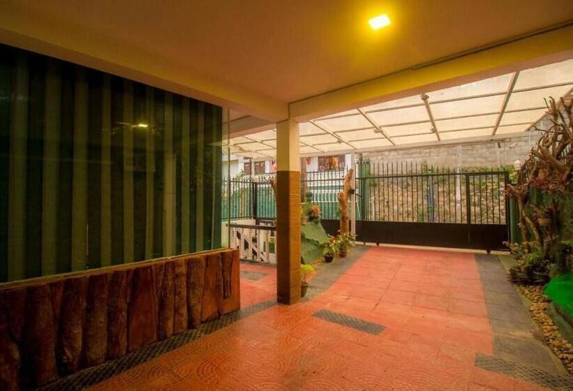 בית מלון כפרי Heavens Wood Villa