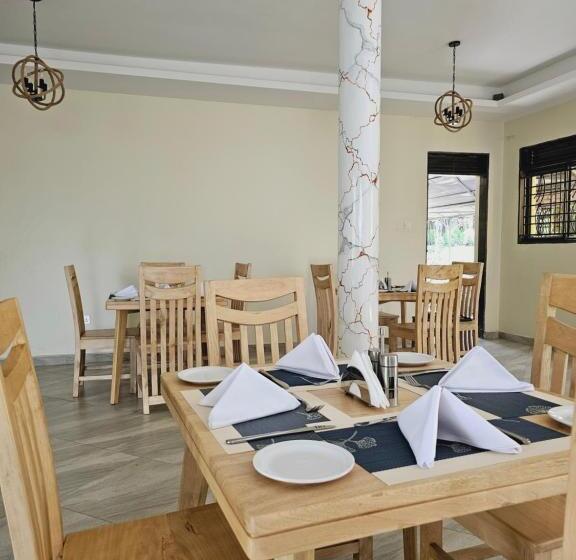 هتل Kaije Country Cottages