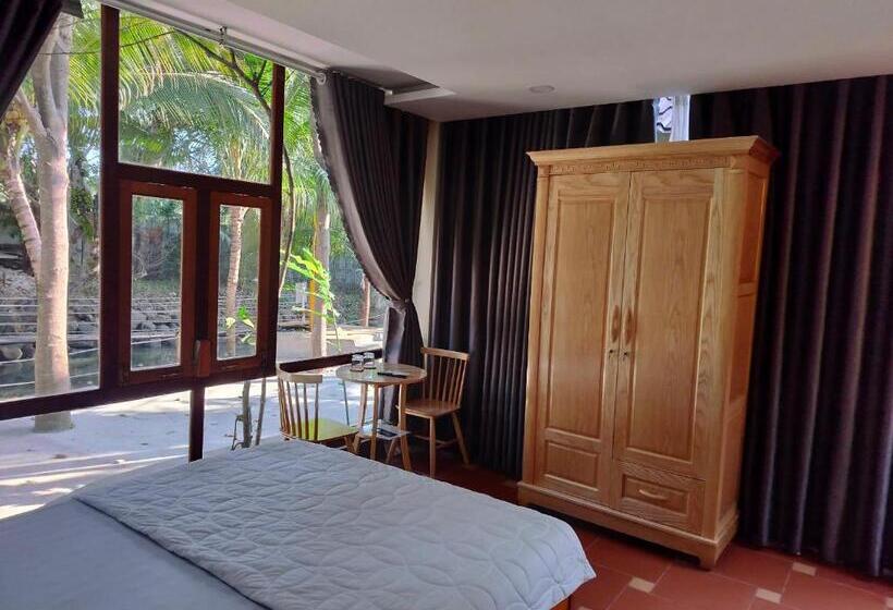 هتل Khu Du Lịch Suối Ong