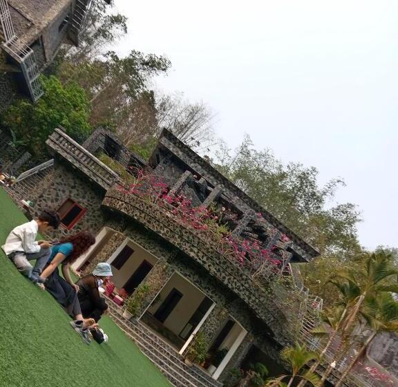 هتل Khu Nghỉ Dưỡng Good Time